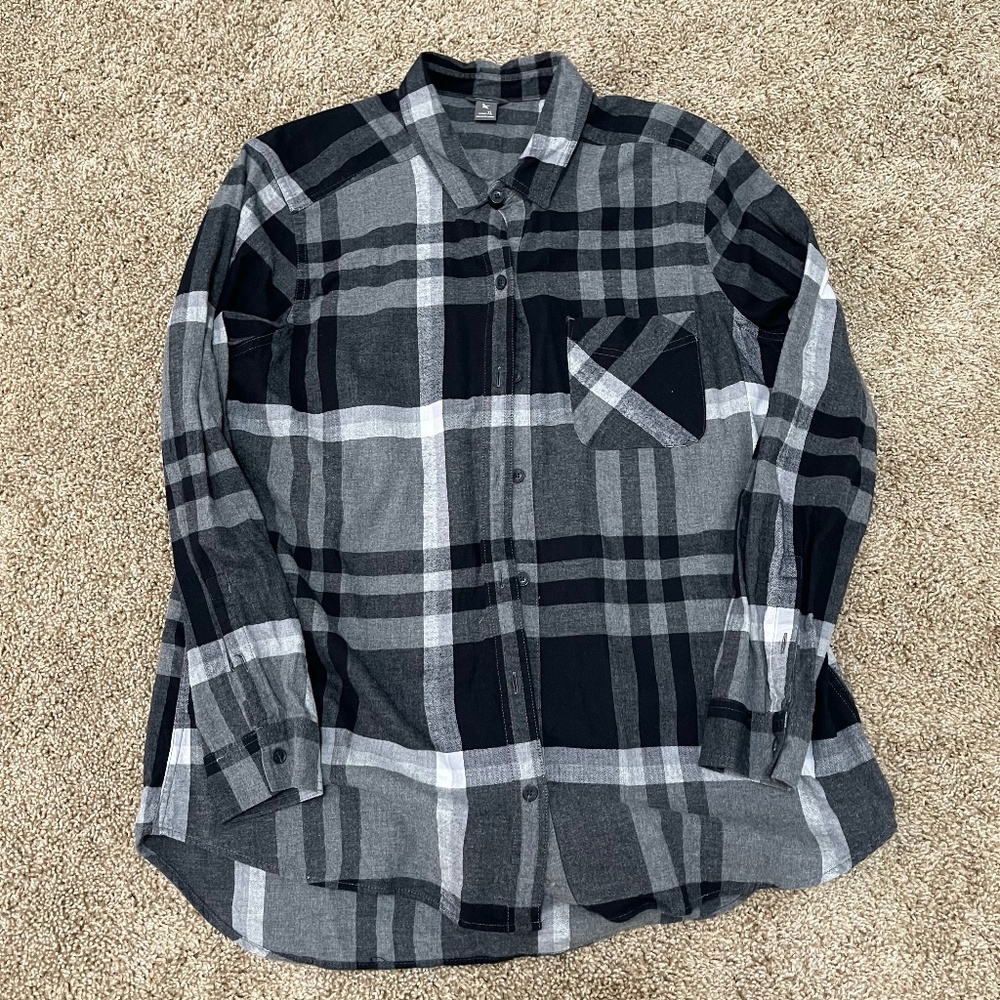 EDDIE BAUER - FLANNEL TOP - XL